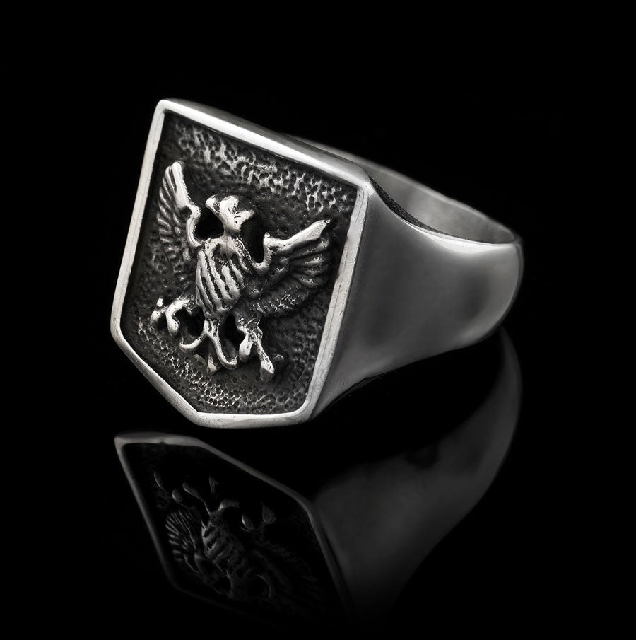 Single Eagle Ring