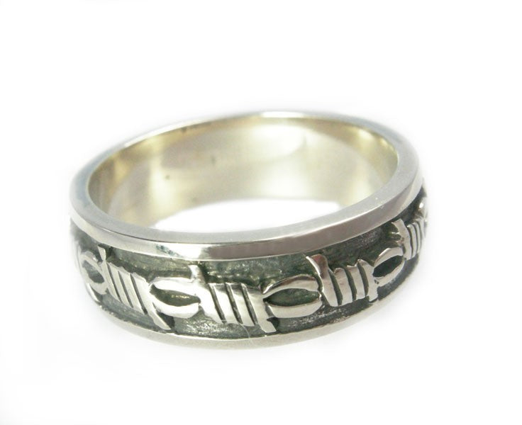 14K White Gold Barbwire Band Ring