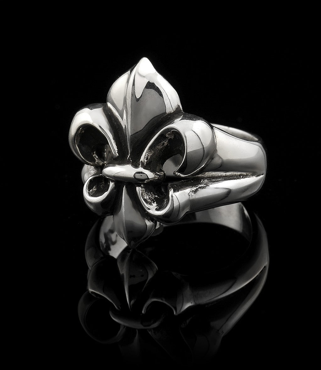 Fleur De Lis Ring
